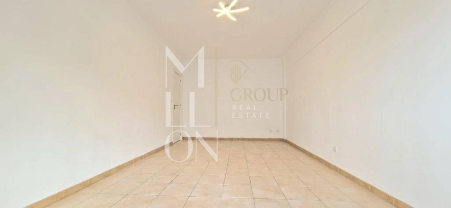 Apartamento T2 para Venda em Agualva e Mira-Sintra Foto 13