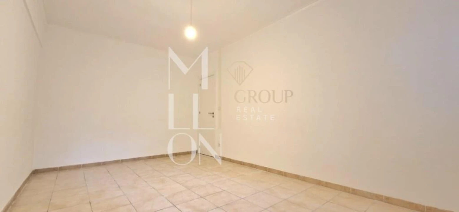 Apartamento T2 para Venda em Agualva e Mira-Sintra Foto 14