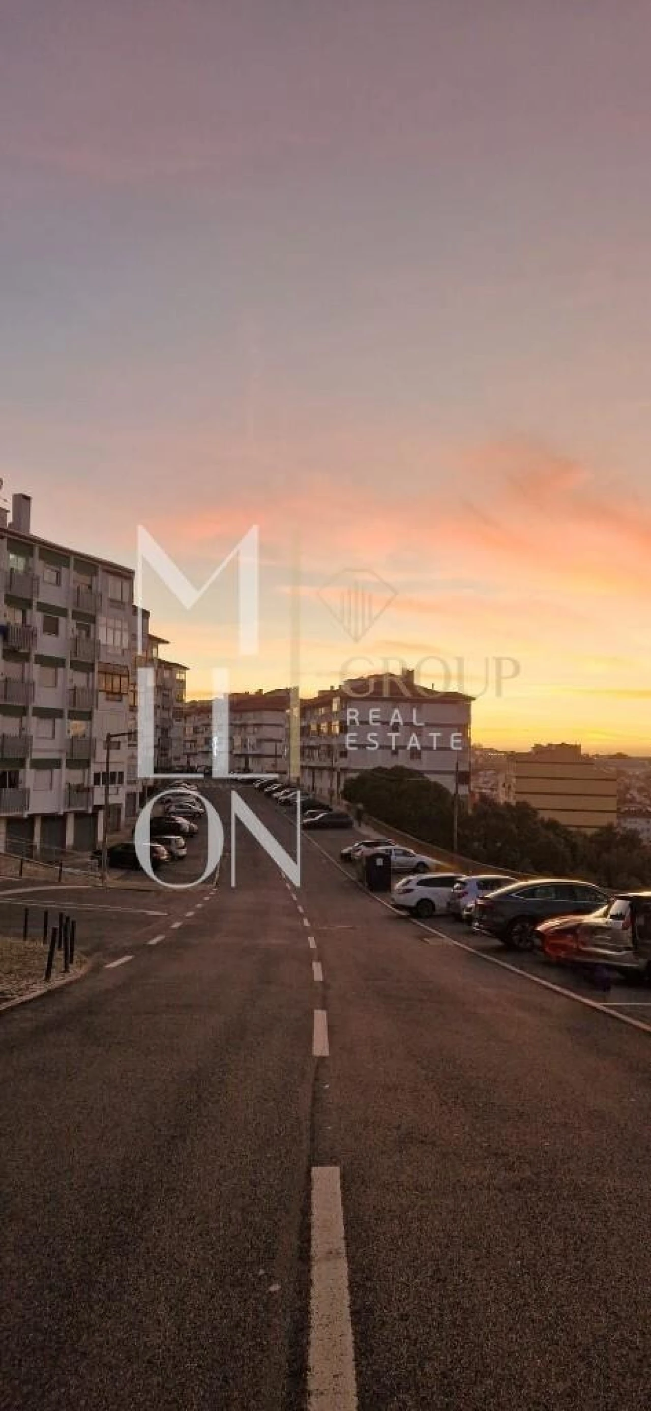 Apartamento T2 para Venda em Agualva e Mira-Sintra Foto 17