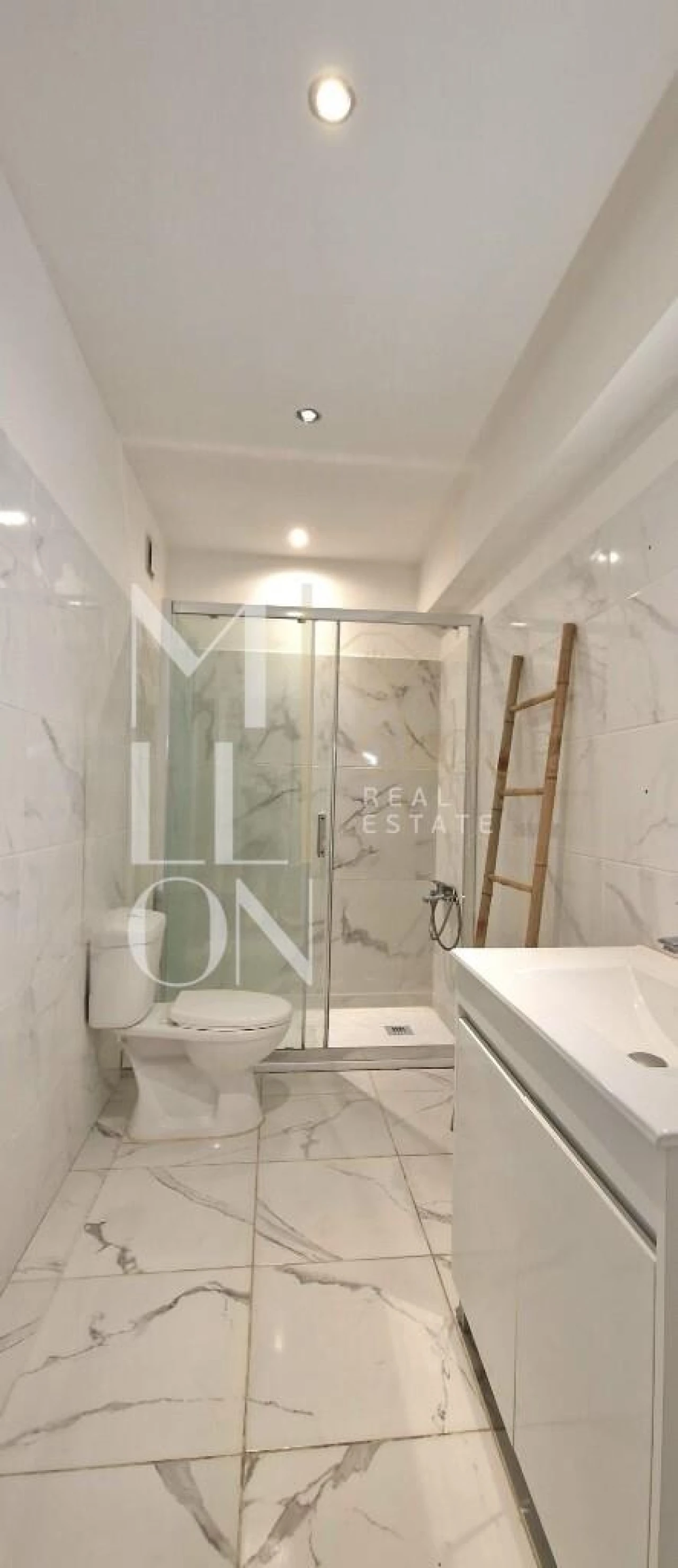 Apartamento T2 para Venda em Agualva e Mira-Sintra Foto 15