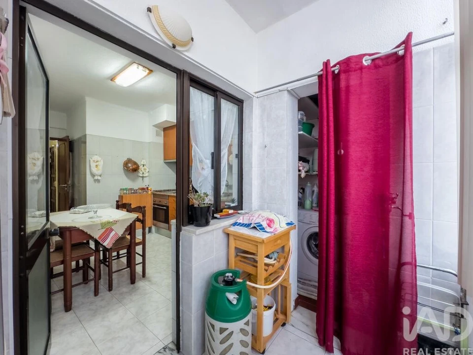 Apartamento T2 para Arrendamento em Quarteira Foto 7