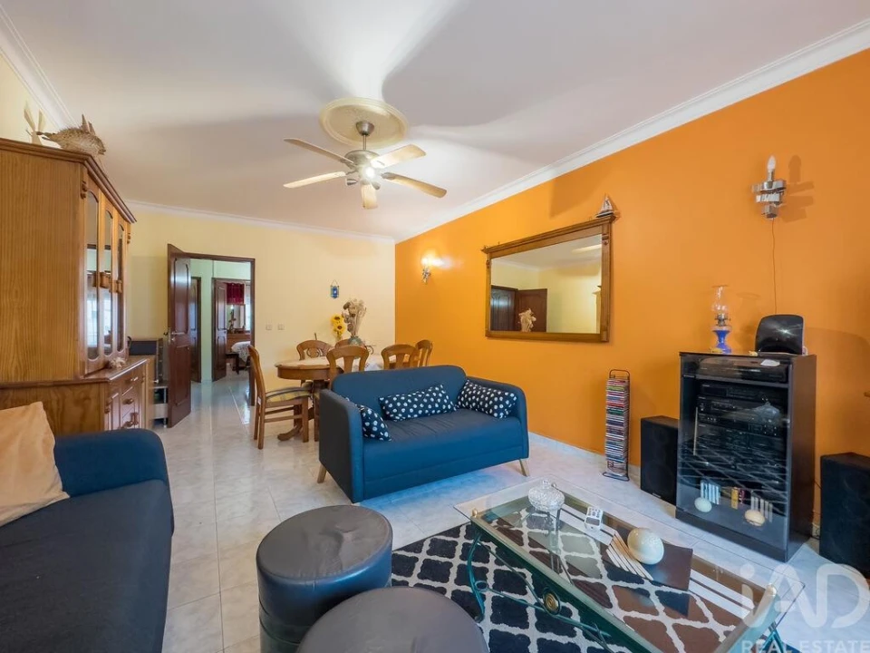 Apartamento T2 para Arrendamento em Quarteira Foto 1