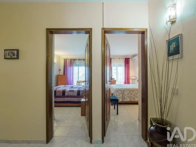 Apartamento T2 para Arrendamento em Quarteira Foto 14