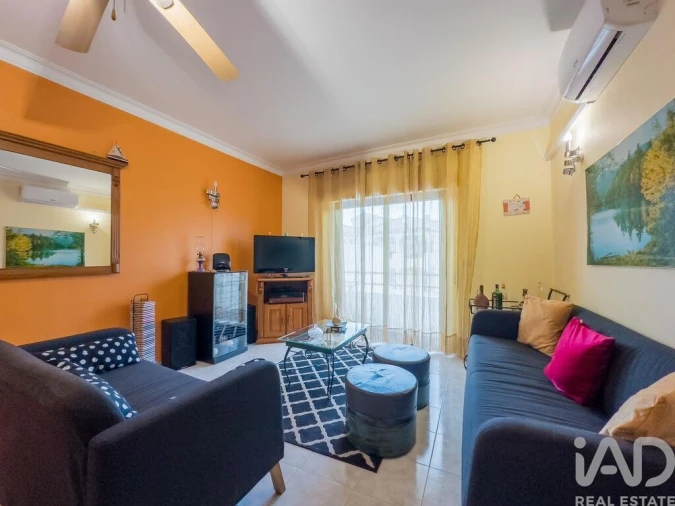 Apartamento T2 para Arrendamento em Quarteira Foto 3