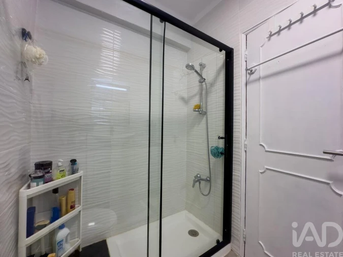 Apartamento T2 para Arrendamento em Quarteira Foto 16