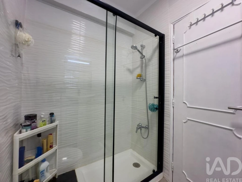 Apartamento T2 para Arrendamento em Quarteira Foto 16