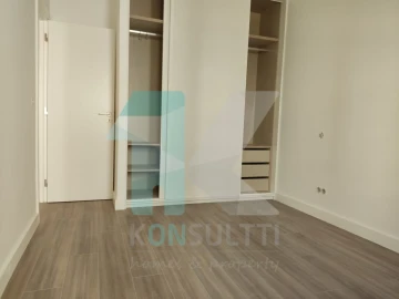 Apartamento T2 para Venda em Benfica