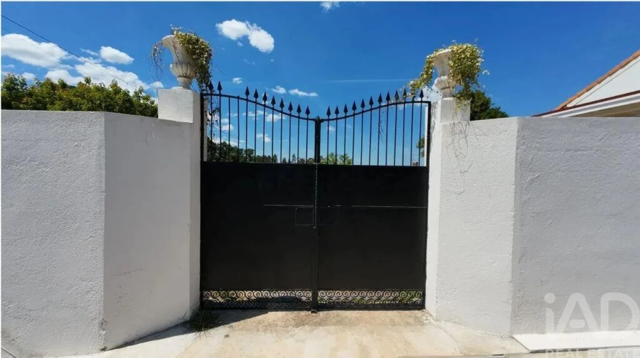 Prédio para Venda em Sangalhos Foto 4