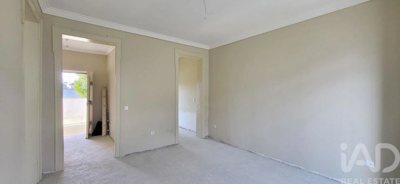 Prédio para Venda em Sangalhos Foto 12