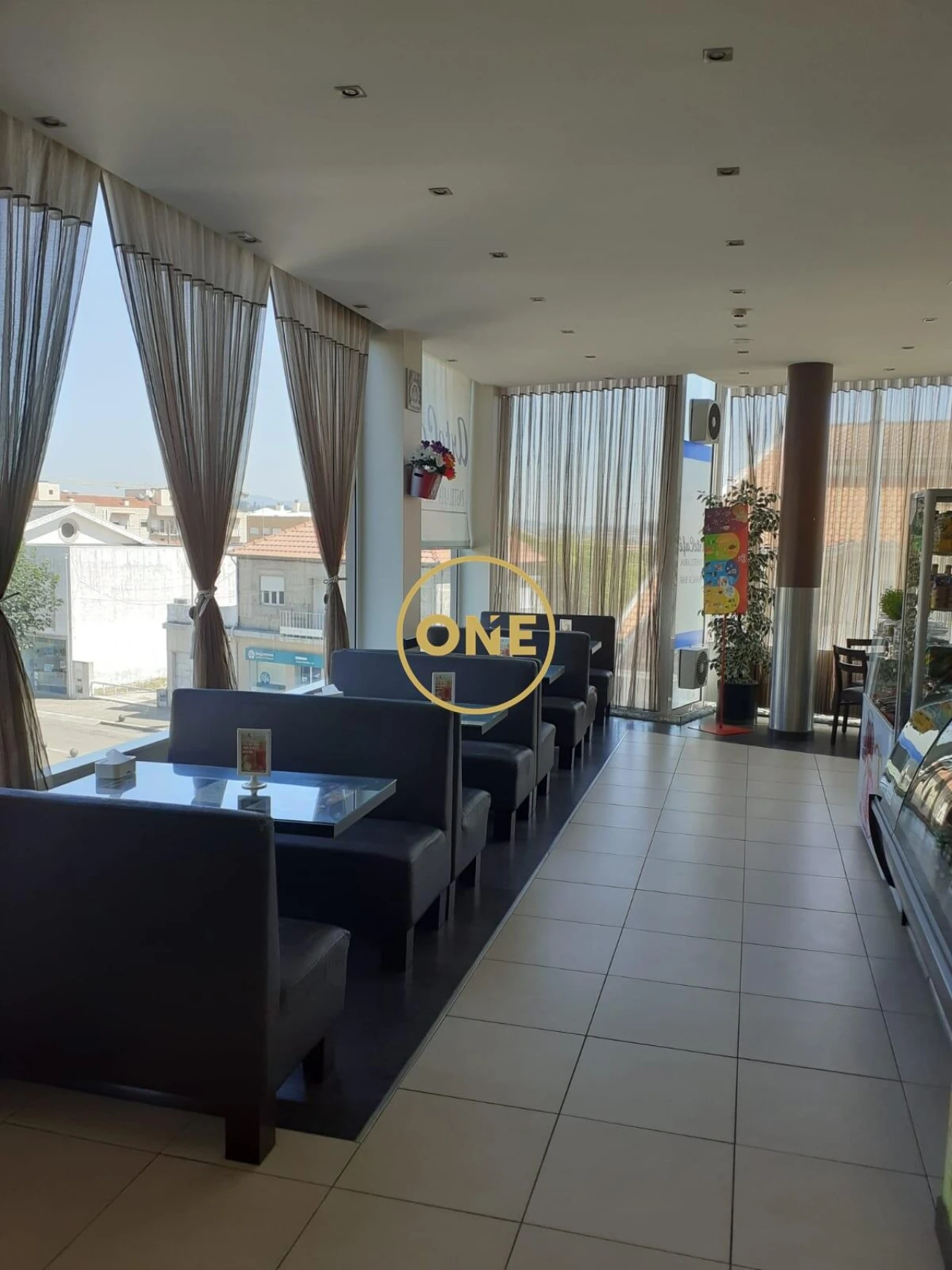 Negócio para Trespasse em Paredes Foto 2