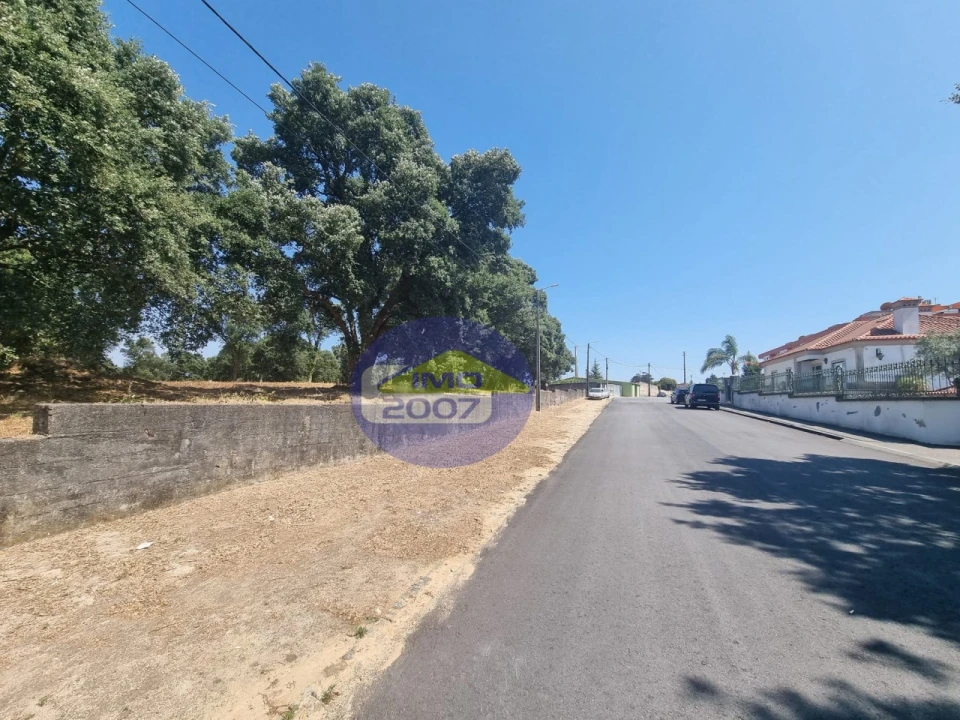 Terreno para Venda em Paços de Brandão Foto 19