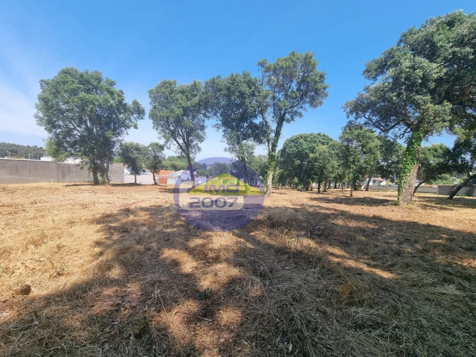 Terreno para Venda em Paços de Brandão Foto 31