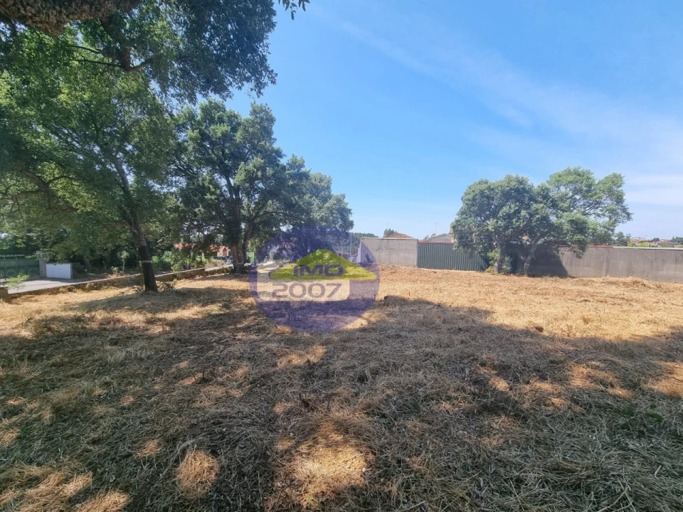 Terreno para Venda em Paços de Brandão Foto 32