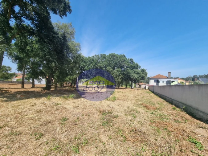 Terreno para Venda em Paços de Brandão Foto 12