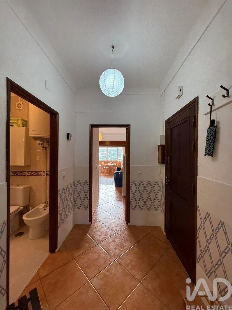 Apartamento T1 para Venda em Nazare Foto 8