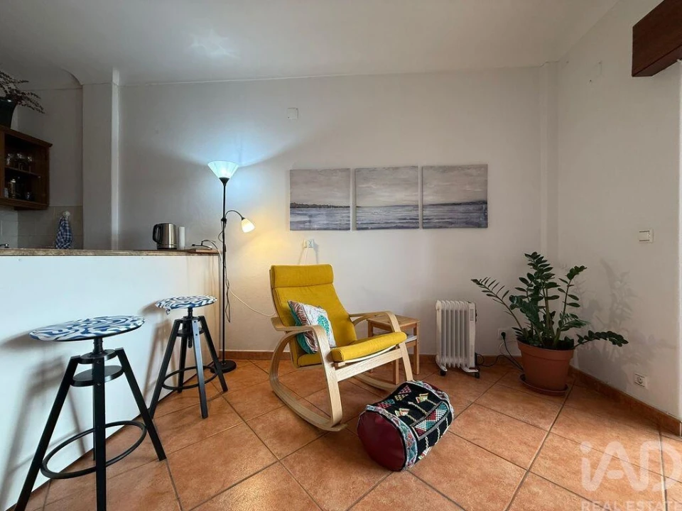 Apartamento T1 para Venda em Nazare Foto 2