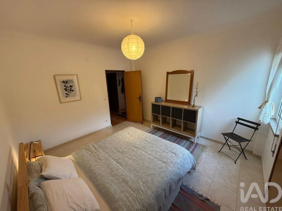 Apartamento T1 para Venda em Nazare Foto 13