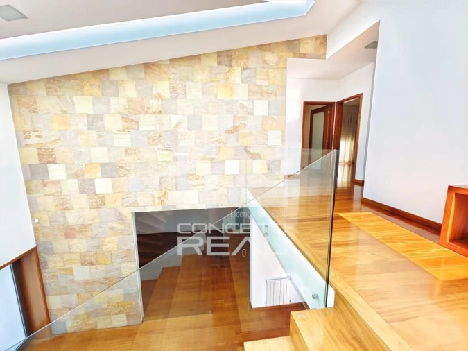 Moradia T4 para Venda em Lagares e Figueira Foto 3