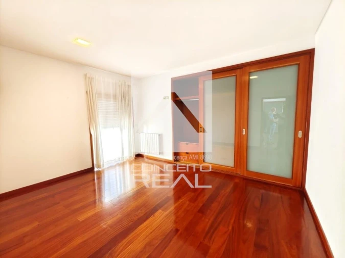 Moradia T4 para Venda em Lagares e Figueira Foto 34