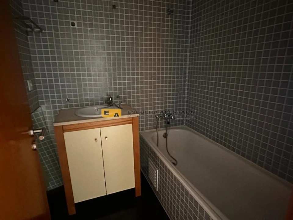 Apartamento T3 para Venda em Cidade da Maia Foto 13