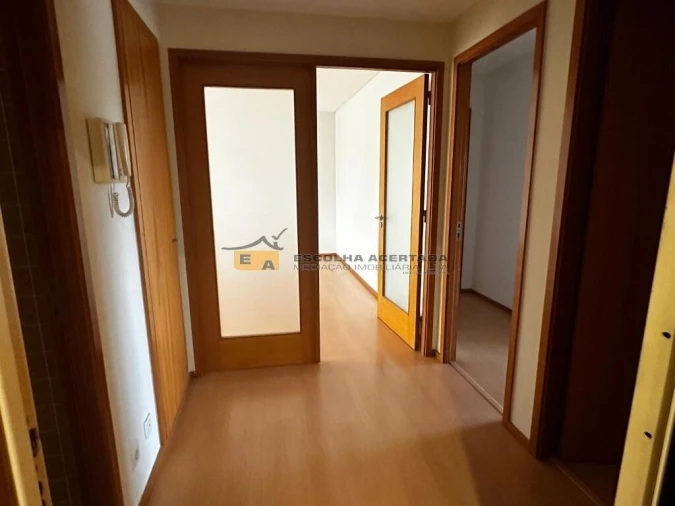 Apartamento T3 para Venda em Cidade da Maia Foto 9