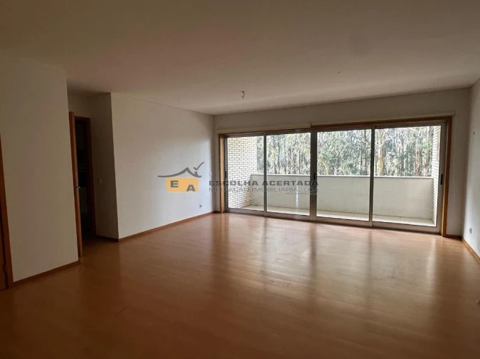 Apartamento T3 para Venda em Cidade da Maia Foto 4