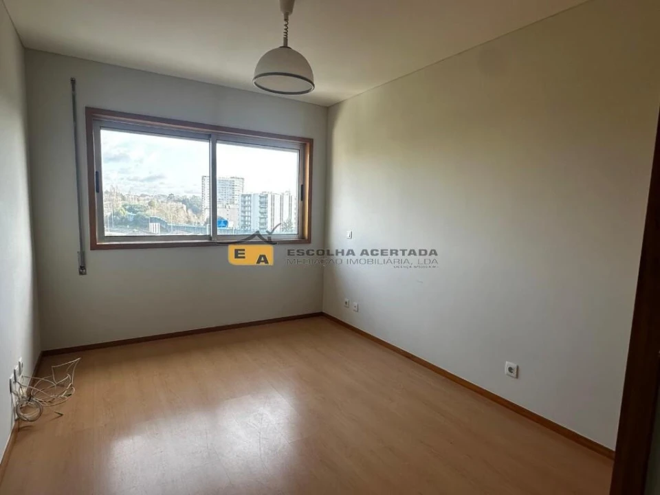 Apartamento T3 para Venda em Cidade da Maia Foto 11