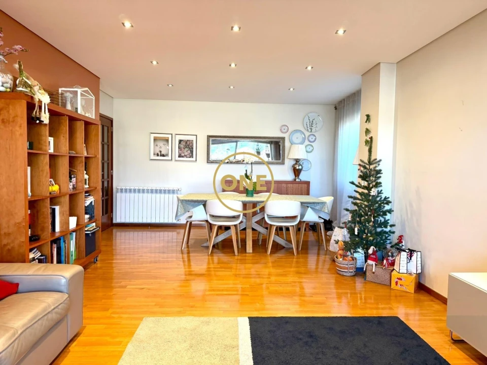 Apartamento T3 para Venda em Cidade da Maia Foto 19