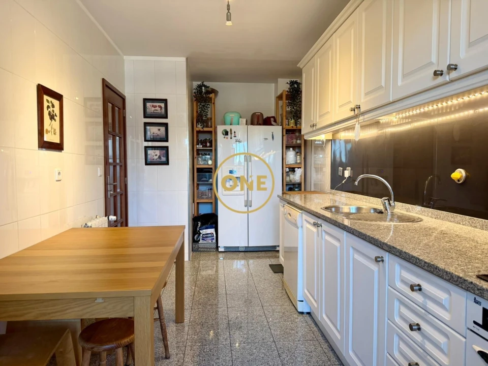 Apartamento T3 para Venda em Cidade da Maia Foto 18