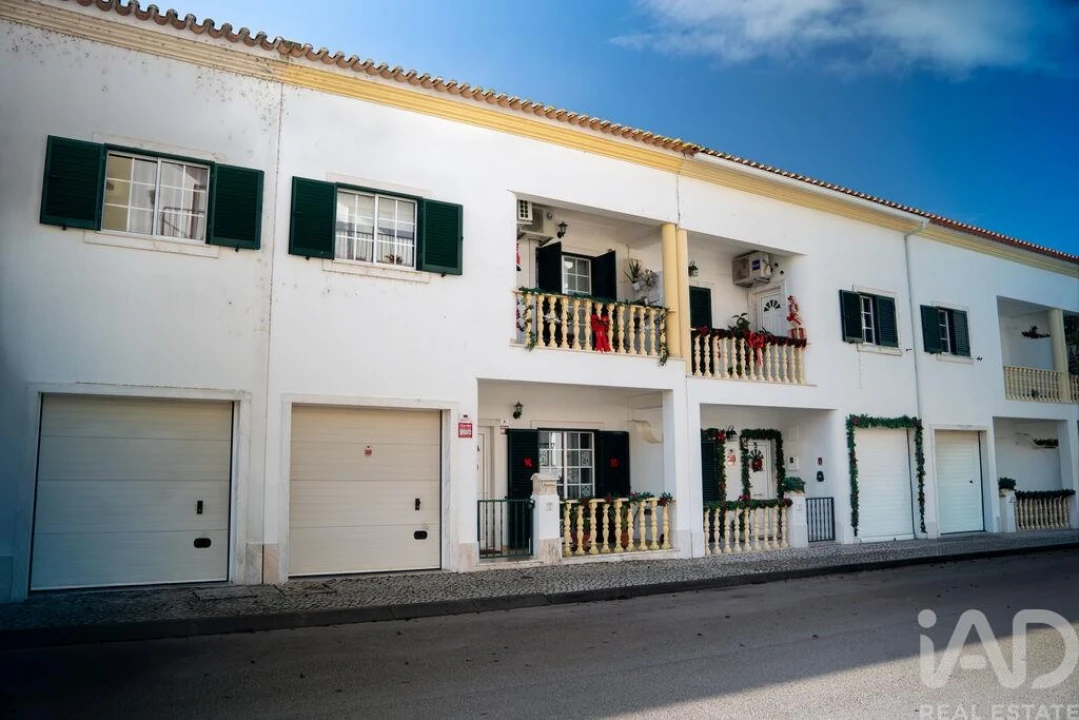 Moradia T3 para Venda em Samora Correia Foto 8