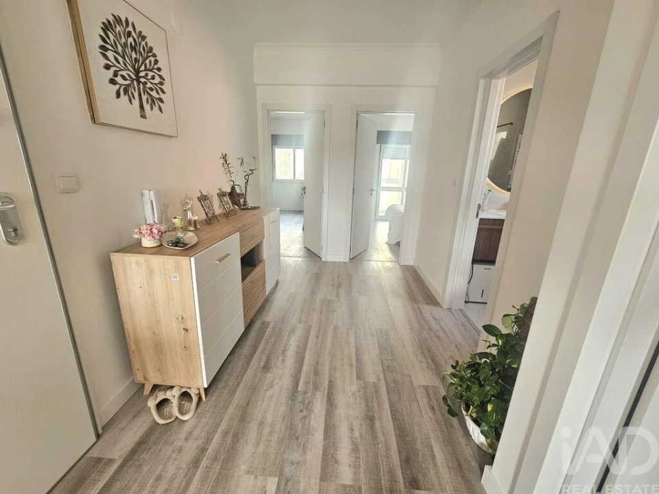 Apartamento T2 para Venda em Cacém e São Marcos Foto 16