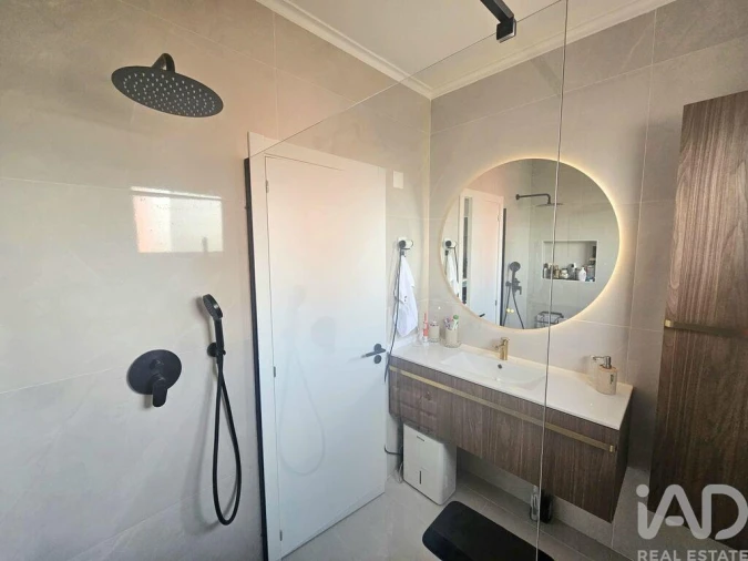 Apartamento T2 para Venda em Cacém e São Marcos Foto 13