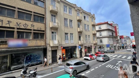 Apartamento T3 para Venda em Cedofeita, Santo Ildefonso, Sé, Miragaia, São Nicolau e Vitória