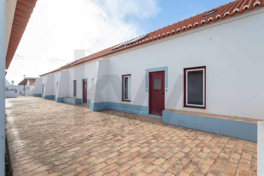 Moradia T1 para Venda em São Teotónio Foto 39