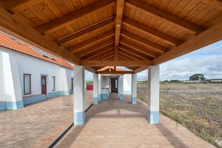 Moradia T1 para Venda em São Teotónio Foto 41