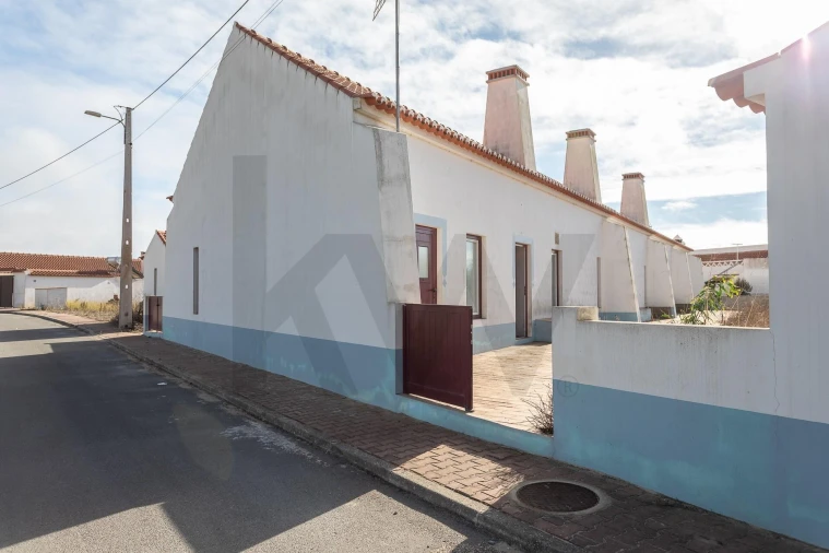 Moradia T1 para Venda em São Teotónio Foto 53