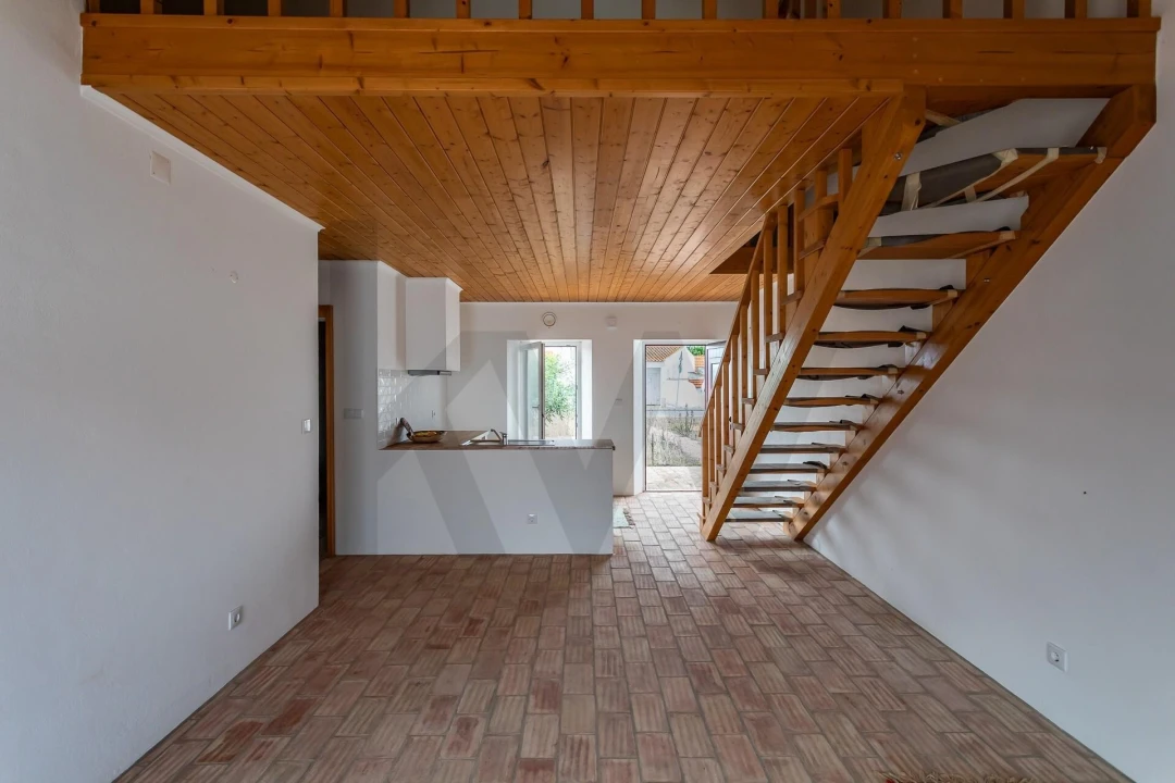 Moradia T1 para Venda em São Teotónio Foto 9