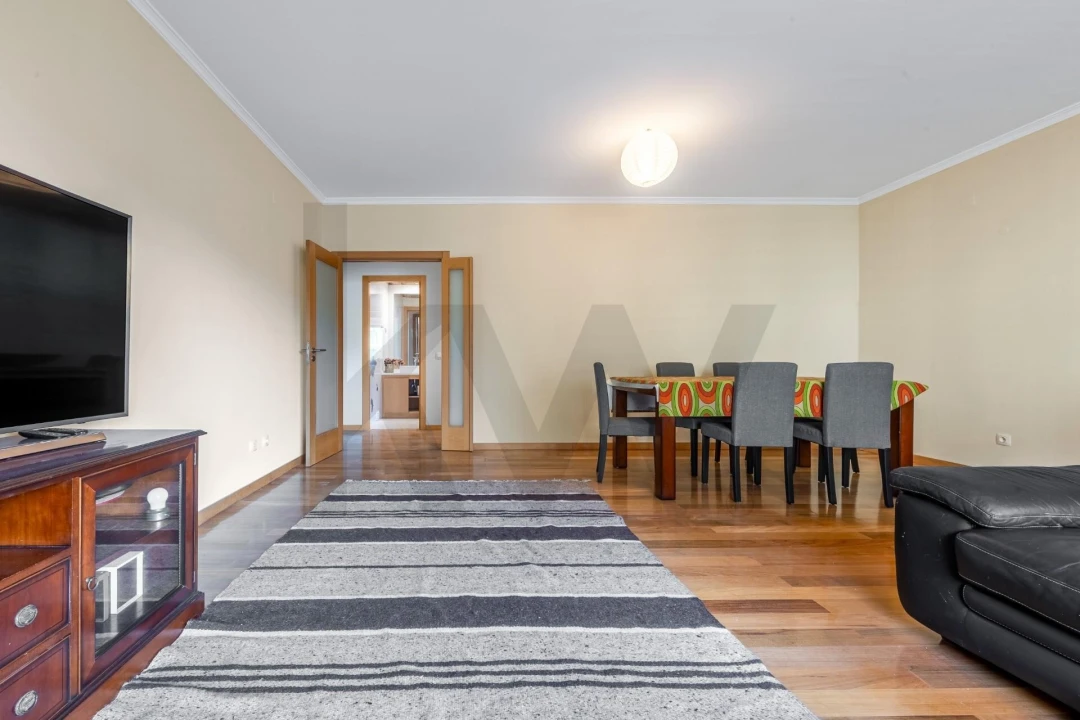 Apartamento T3 para Arrendamento em Benfica Foto 7