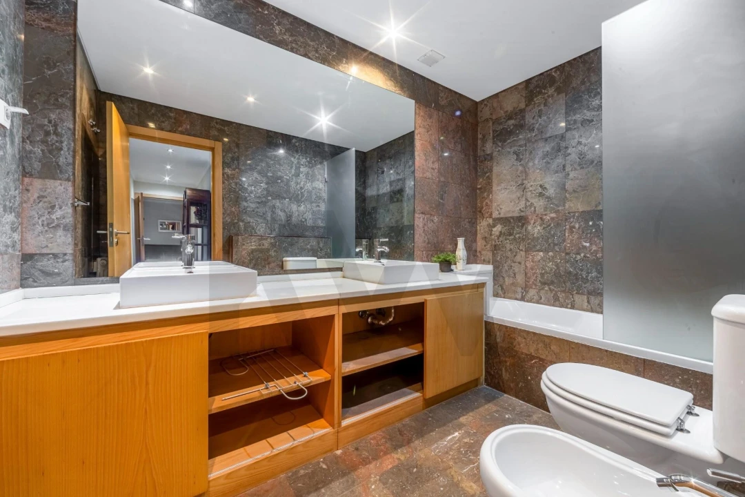 Apartamento T3 para Arrendamento em Benfica Foto 27