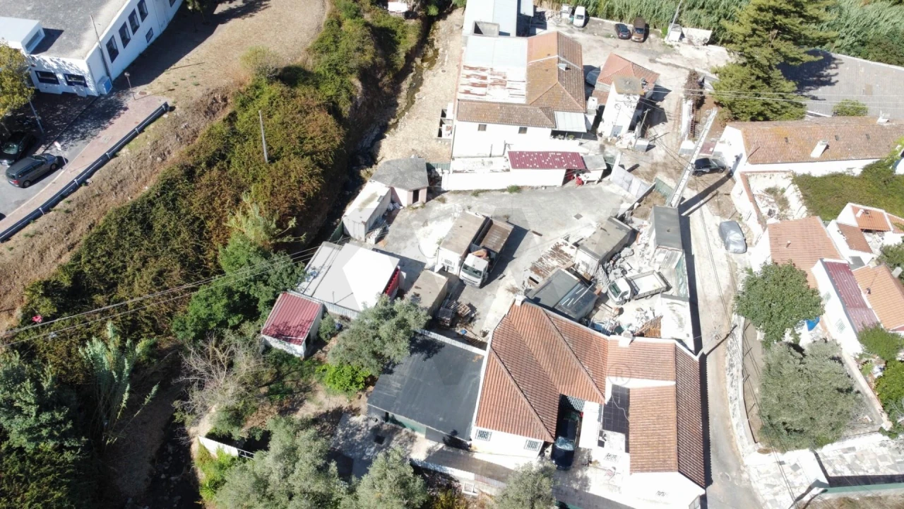 Armazém para Arrendamento em São Domingos de Rana Foto 3