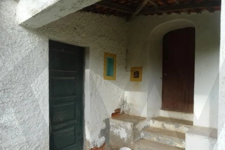 Terreno para Venda em Santana da Serra Foto 3