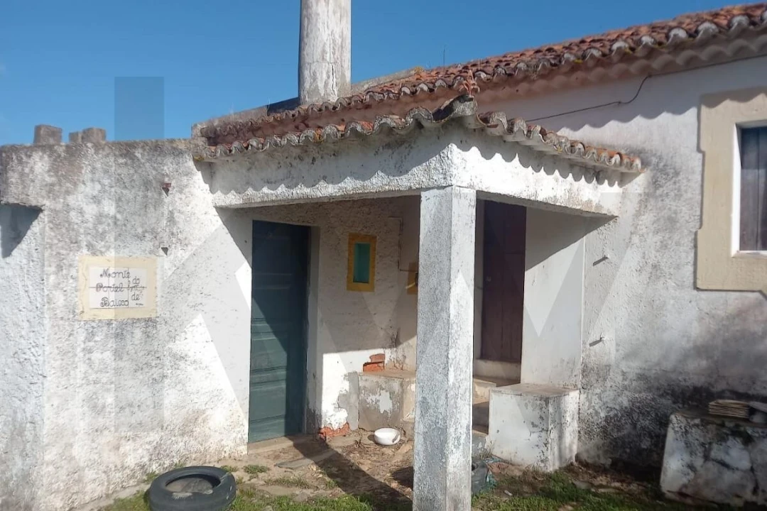 Terreno para Venda em Santana da Serra Foto 2