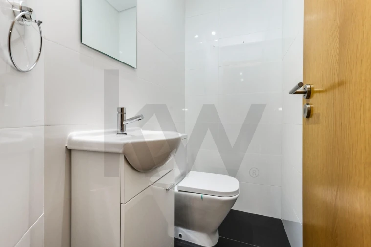 Apartamento T3 para Venda em Carnide Foto 11