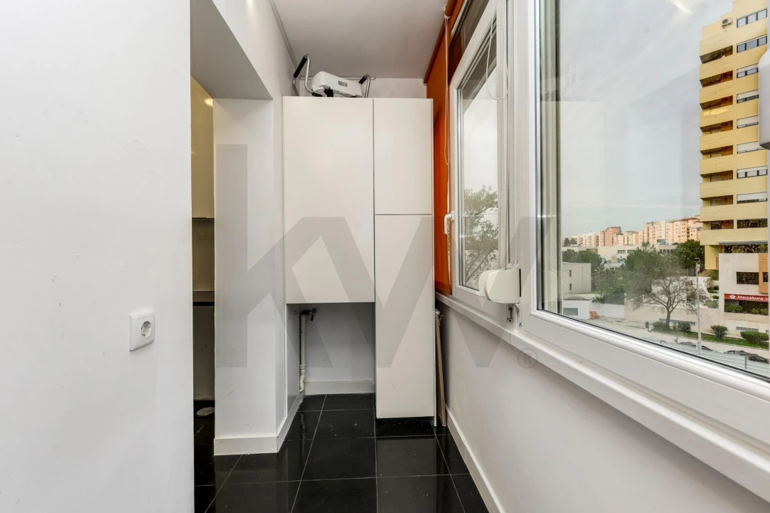 Apartamento T3 para Venda em Carnide Foto 21