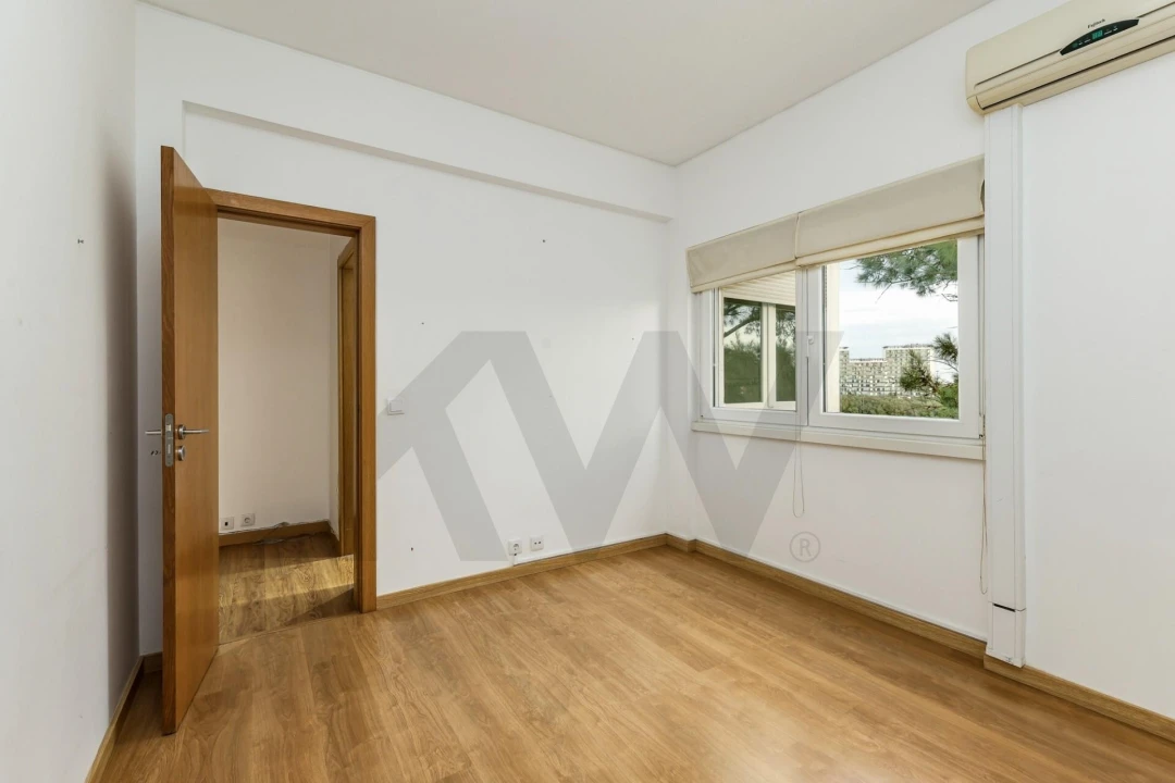 Apartamento T3 para Venda em Carnide Foto 7