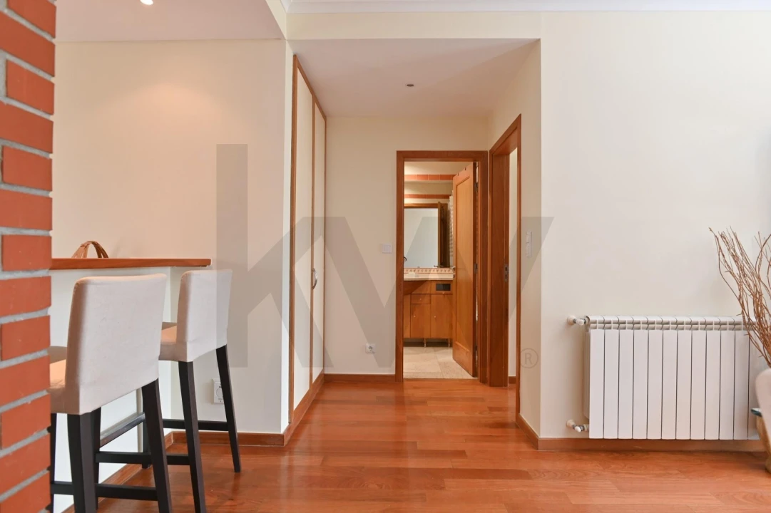 Apartamento T1 para Arrendamento em Alcabideche Foto 6