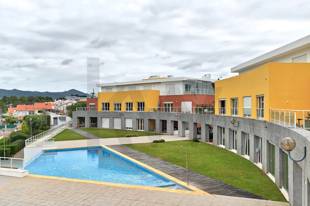 Apartamento T1 para Arrendamento em Alcabideche Foto 14