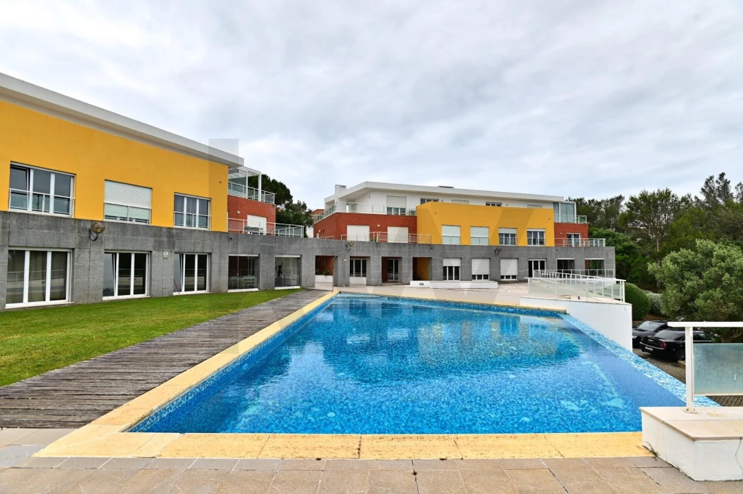 Apartamento T1 para Arrendamento em Alcabideche Foto 1