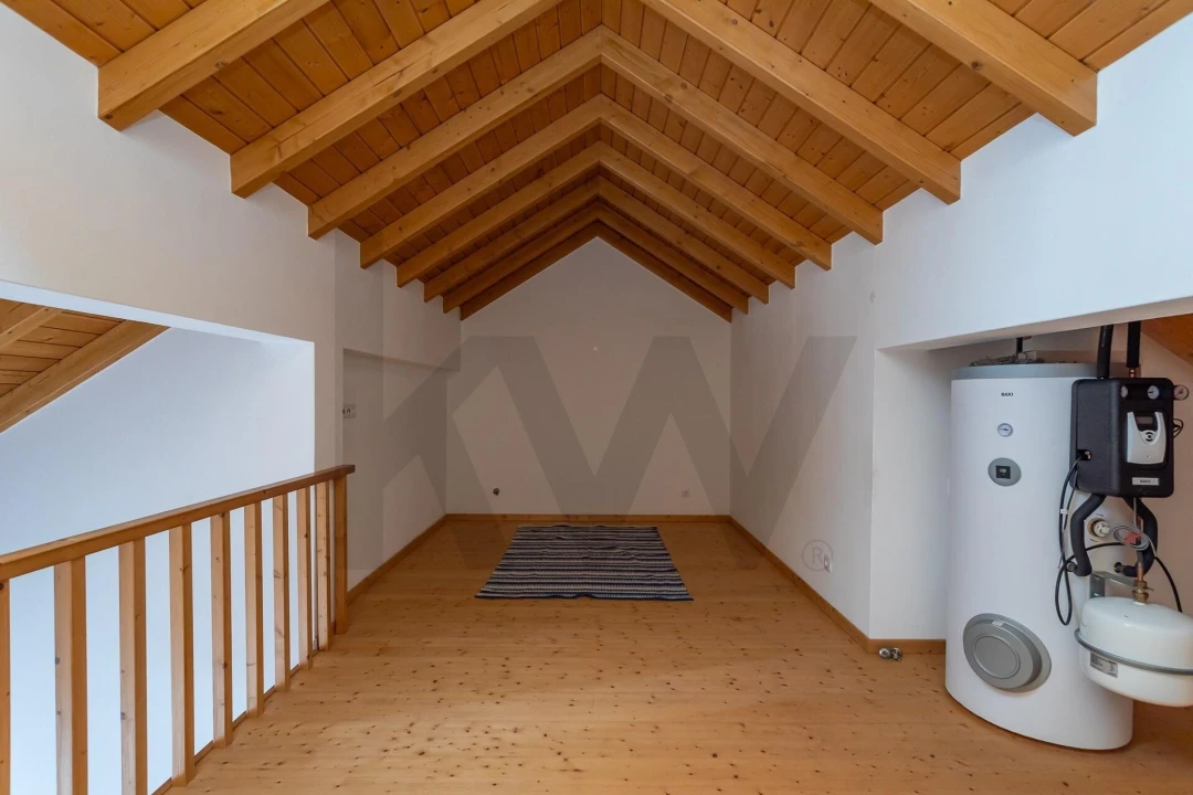 Moradia T1 para Venda em São Teotónio Foto 22