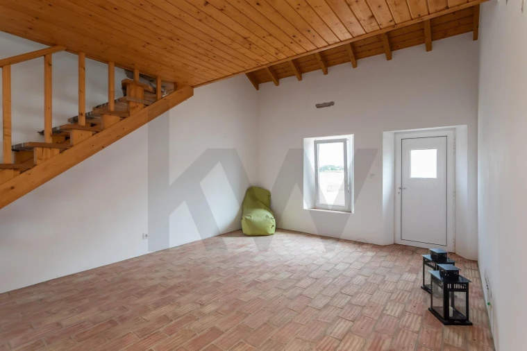 Moradia T1 para Venda em São Teotónio Foto 7